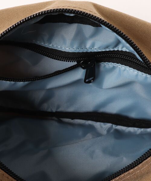 TSURUYA(ツルヤ)の「《KELTY》MINI HOLIDAY DUFFEL(ショルダーバッグ・メンズ・タン/ブラック系/モカ/マスタード/ネイビー/ブラウン系その他/グレー系その他/オリーブ/グレー系/セージグリーン・フリー)」の13枚目の写真