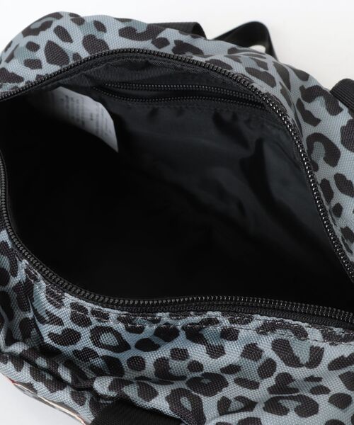 TSURUYA(ツルヤ)の「《KELTY》MINI HOLIDAY DUFFEL(ショルダーバッグ・メンズ・タン/ブラック系/モカ/マスタード/ネイビー/ブラウン系その他/グレー系その他/オリーブ/グレー系/セージグリーン・フリー)」の16枚目の写真