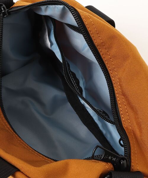 TSURUYA(ツルヤ)の「《KELTY》MINI HOLIDAY DUFFEL(ショルダーバッグ・メンズ・タン/ブラック系/モカ/マスタード/ネイビー/ブラウン系その他/グレー系その他/オリーブ/グレー系/セージグリーン・フリー)」の22枚目の写真