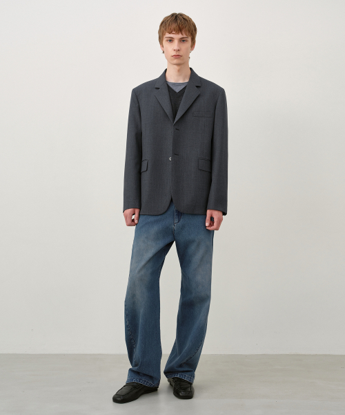 INSILENCE(インサイロンス)の「特大ウールブレザーDARKGRAY(テーラードジャケット・レディース・その他・SMALL/MEDIUM/LARGE/X-LARGE)」の3枚目の写真