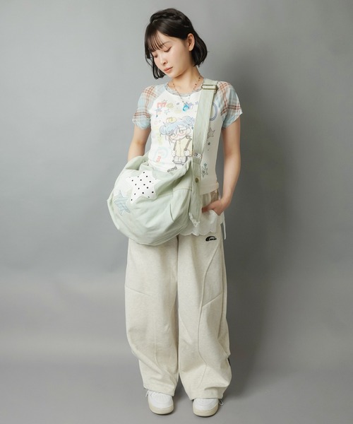 SPINNS(スピンズ)の「デニムショルダーバッグ/3スター(ショルダーバッグ・レディース・ブルー・ONESIZE)」の8枚目の写真