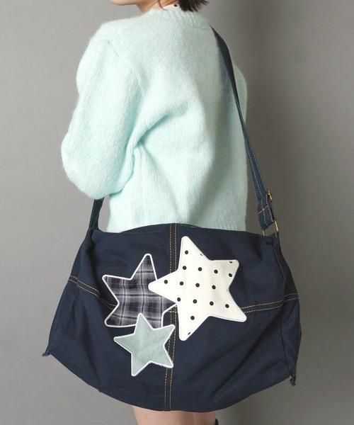 SPINNS(スピンズ)の「デニムショルダーバッグ/3スター(ショルダーバッグ・レディース・ブルー・ONESIZE)」の14枚目の写真