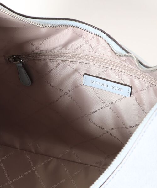 MICHAEL KORS(マイケルコース)の「NAYLA MD HOBO SHLDR Shoulder(ショルダーバッグ・レディース・ブルー系・FREE)」の2枚目の写真
