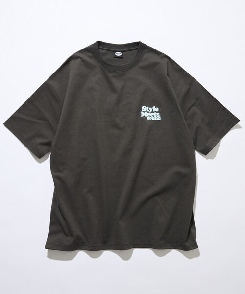 FREAK'S STORE(フリークスストア)の「限定展開 ビッグシルエット バックプリント クルーネック Tシャツ / Style Meets(Tシャツ/カットソー・メンズ・スミクロ/ホワイト/ピンク・SMALL/MEDIUM/LARGE)」の13枚目の写真