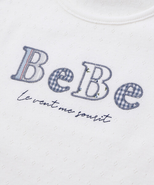 BeBe（ベベ）の「ロゴパッチ刺しゅうレーシースムース半袖Tシャツ（その他ベビーウェア・キッズ・ホワイト/ピンク・90cm/80ｃｍ）」の4枚目の写真