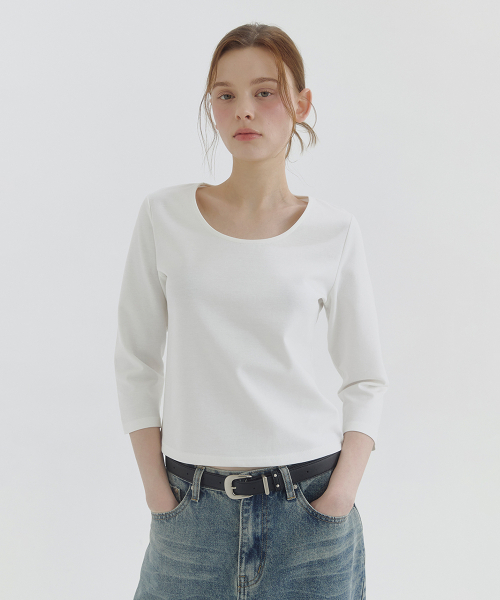 MICANE(ミケーネ)の「ミバ ユーネック クォータースリーブT(Tシャツ/カットソー・レディース・ブラック/スカイブルー/アイボリー・SMALL/MEDIUM/LARGE/X-LARGE)」の4枚目の写真