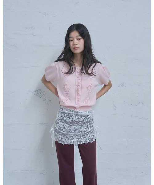 Smyeon(スミョン)の「Embroidered short sleeve knit cardigan/刺繍半袖ニットカーディガン(カーディガン/ボレロ・レディース・ピンク/グレー/ライトブルー/アイボリー・FREE)」の12枚目の写真