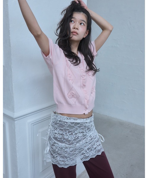 Smyeon(スミョン)の「Embroidered short sleeve knit cardigan/刺繍半袖ニットカーディガン(カーディガン/ボレロ・レディース・ピンク/グレー/ライトブルー/アイボリー・FREE)」の16枚目の写真