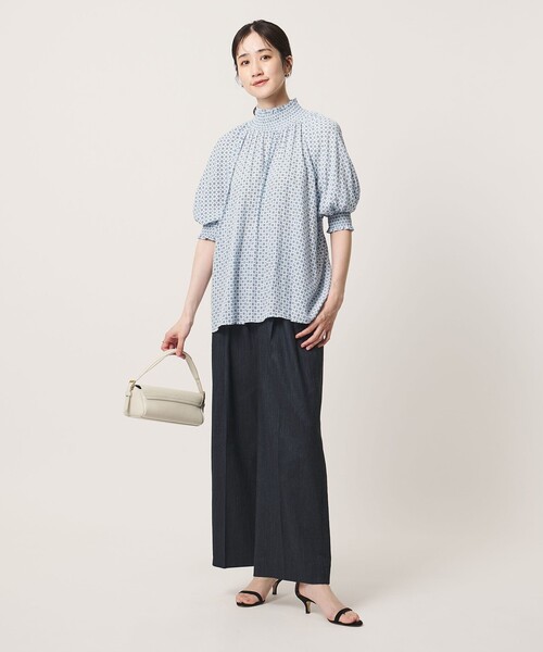 UNITED ARROWS(ユナイテッドアローズ)の「シャーリング ハイネック シャツ ブラウス(シャツ/ブラウス・レディース・ネイビー/オフホワイト/その他7/その他3・FREE)」の12枚目の写真