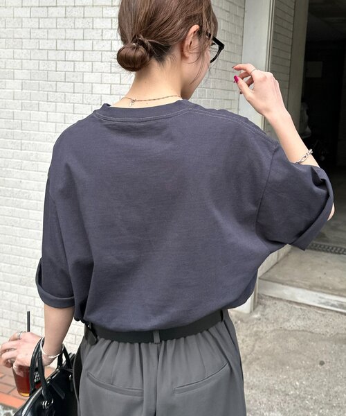 DISCOAT(ディスコート)の「【Enlude】汗染み防止ユーティリティTシャツ《ユニセックス》(Tシャツ/カットソー・レディース・ライトベージュ/チャコールグレー/オフホワイト/カーキ・SMALL/LARGE/MEDIUM)」の5枚目の写真