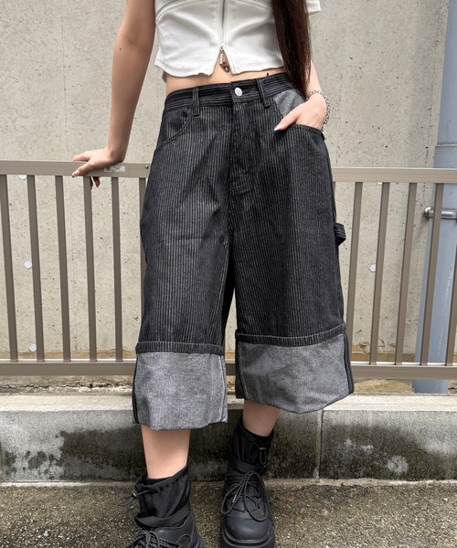 Figments(フィグメンツ)の「ストライプペインターハーフデニム(デニムパンツ・レディース・ブラック・LARGE/MEDIUM/SMALL)」の1枚目の写真