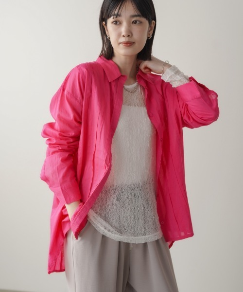 Bou Jeloud(ブージュルード)の「ボイルデザインタックシャツ(シャツ/ブラウス・レディース・ピンク/グリーン/ブラック/オフホワイト・38)」の4枚目の写真