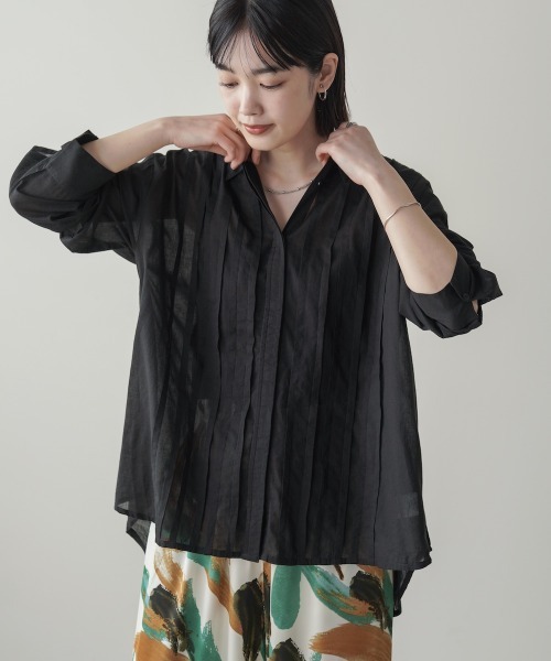 Bou Jeloud(ブージュルード)の「ボイルデザインタックシャツ(シャツ/ブラウス・レディース・ピンク/グリーン/ブラック/オフホワイト・38)」の1枚目の写真