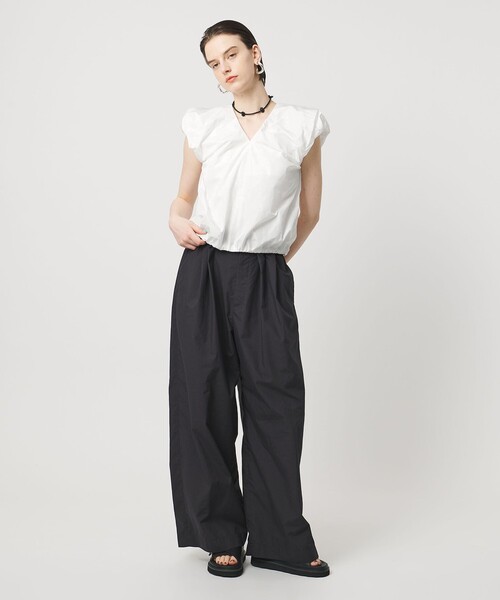 ASTRAET(アストラット)の「<ASTRAET>タフタ バルーン ノースリーブブラウス(シャツ/ブラウス・レディース・ライトピンク/ブラック/ホワイト・FREE)」の4枚目の写真
