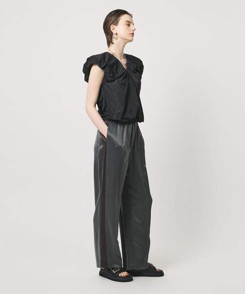 ASTRAET(アストラット)の「<ASTRAET>タフタ バルーン ノースリーブブラウス(シャツ/ブラウス・レディース・ライトピンク/ブラック/ホワイト・FREE)」の8枚目の写真