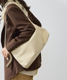 Anclear oui（アンクリアウィ）の「ワンハンドルショルダーバッグ（ショルダーバッグ）」