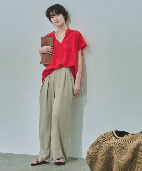 LAKOLE(ラコレ)の「インレイキーネックプルオーバー / 669195(Tシャツ/カットソー・レディース・グレー/サンドグレー/レッド・FREE)」の5枚目の写真