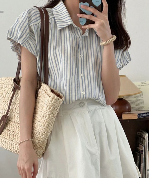 mielu(ミエル)の「パフ半袖ストライプブラウス(シャツ/ブラウス・レディース・ブルー・LARGE/MEDIUM)」の6枚目の写真