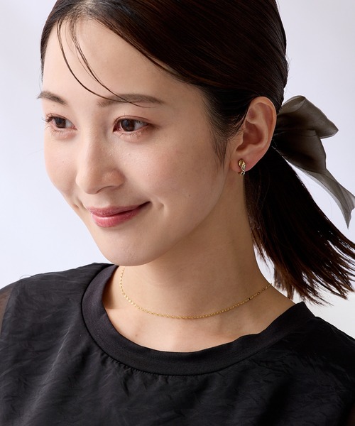 CALIN STANDARD(カリンスタンダード)の「◆金属アレルギー対応◆◆made in japan◆【痛くない】【落ちにくい】【片手で簡単】 ニュアンスライン マグネットイヤリング(イヤリング・レディース・ゴールド/シルバー・FREE)」の3枚目の写真
