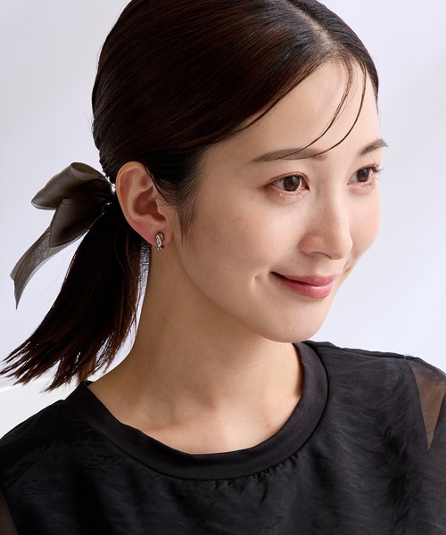 CALIN STANDARD(カリンスタンダード)の「◆金属アレルギー対応◆◆made in japan◆【痛くない】【落ちにくい】【片手で簡単】 ニュアンスライン マグネットイヤリング(イヤリング・レディース・ゴールド/シルバー・FREE)」の5枚目の写真