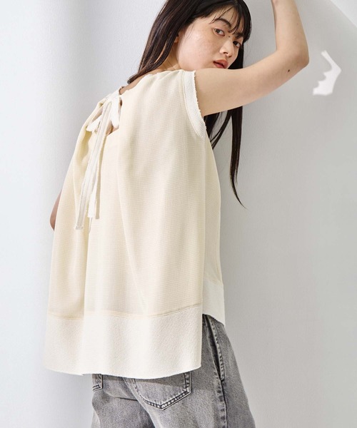 STUDIOUS（ステュディオス）の「【STUDIOUS/ステュディオス】Sleeveless Washable Mesh Blouse/スリーブレスウォッシャブルメッシュブラウス/華奢見え/（シャツ/ブラウス・レディース・マルチ/ブラック/アイボリー・FREE）」の3枚目の写真