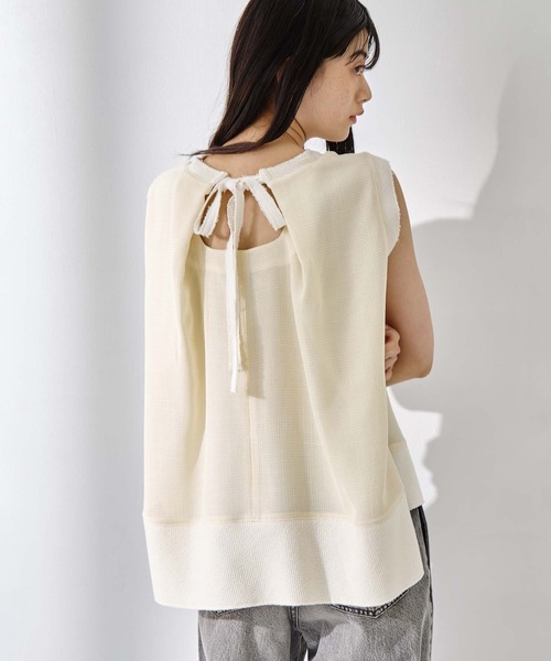 STUDIOUS（ステュディオス）の「【STUDIOUS/ステュディオス】Sleeveless Washable Mesh Blouse/スリーブレスウォッシャブルメッシュブラウス/華奢見え/（シャツ/ブラウス・レディース・マルチ/ブラック/アイボリー・FREE）」の6枚目の写真