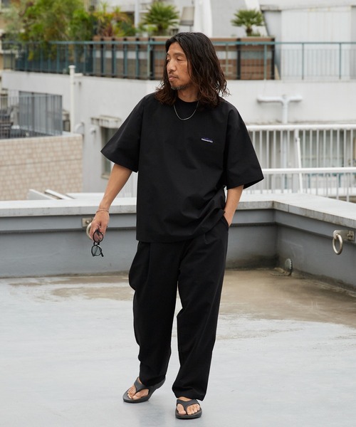 THOUSAND MILE(サウザンドマイル)の「THOUSAND MILE/サウザンドマイル SHORT SLEEVE T-SHIRT & LONG PANTS SET 2026年 夏 夏服(セットアップ・メンズ・ブラック・M/L/XL/XS)」の1枚目の写真
