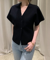 Vネックシャツ