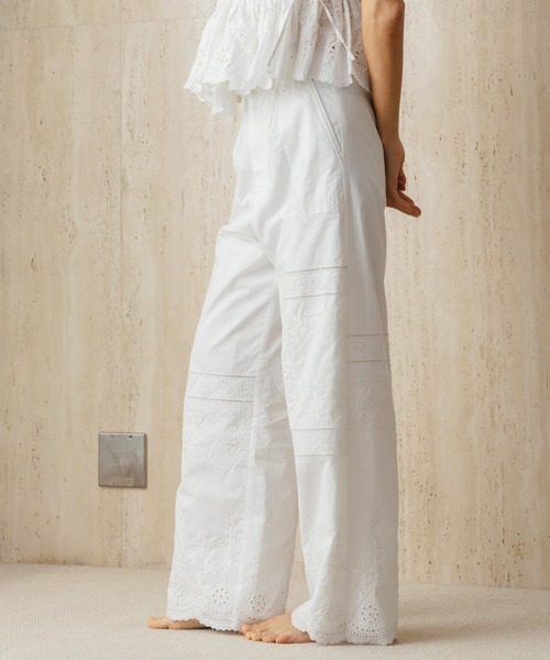 CREDONA(クレドナ)の「LACE PATCHWORK PANTS/レースパッチワークパンツ(その他パンツ・レディース・ホワイト/ブラック・0/1)」の7枚目の写真
