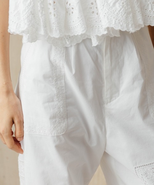 CREDONA(クレドナ)の「LACE PATCHWORK PANTS/レースパッチワークパンツ(その他パンツ・レディース・ホワイト/ブラック・0/1)」の10枚目の写真