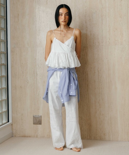 CREDONA(クレドナ)の「LACE PATCHWORK PANTS/レースパッチワークパンツ(その他パンツ・レディース・ホワイト/ブラック・0/1)」の4枚目の写真