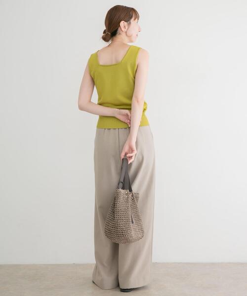 ITEMS URBANRESEARCH（アイテムズ アーバンリサーチ）の「『洗濯可』2WAYニットタンクトップ（ニット/セーター・レディース・ブラウン/オフホワイト/グリーン/ブラック・FREE）」の5枚目の写真