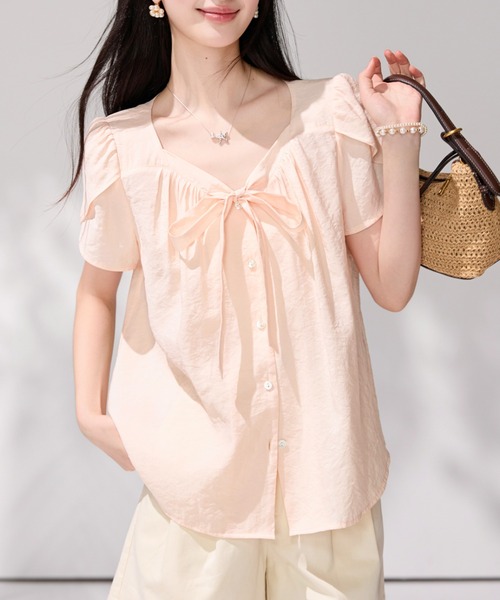 AMAJI(アマジ)の「リボンタイ フラワースリーブ ブラウス(シャツ/ブラウス・レディース・ライトピンク・X-LARGE/LARGE/MEDIUM/SMALL)」の1枚目の写真