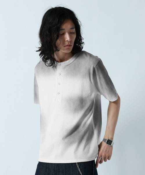 RAGEBLUE（レイジブルー）の「SPRAY FEED HENLEY NECK T-SHRTS/スプレー加工ヘンリーネックTシャツ（Tシャツ/カットソー・メンズ・ブラック/ネイビー/ホワイト・LARGE/MEDIUM）」の4枚目の写真