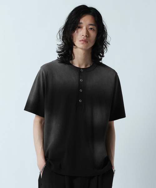 RAGEBLUE（レイジブルー）の「SPRAY FEED HENLEY NECK T-SHRTS/スプレー加工ヘンリーネックTシャツ（Tシャツ/カットソー・メンズ・ブラック/ネイビー/ホワイト・LARGE/MEDIUM）」の17枚目の写真