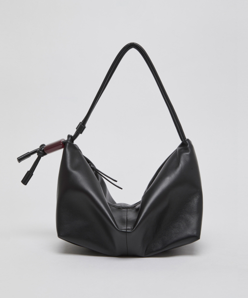 Archivepke(アーカイブエプク)の「Ridge shoulder bag(Deep sleep)_OVBAX26004BLK(ショルダーバッグ・レディース・その他・OS)」の1枚目の写真