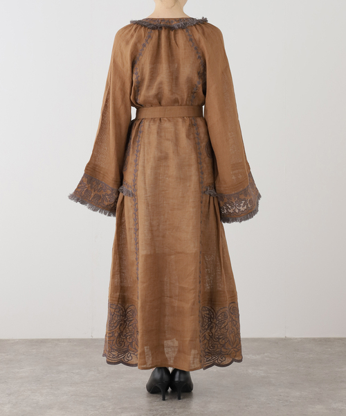 AP STUDIO（エーピーストゥディオ）の「【ANNABO/アンナボ】Versailles Echo Maxi Dress（ワンピース・レディース・ブラウン・FREE）」の11枚目の写真