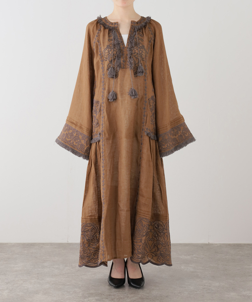AP STUDIO（エーピーストゥディオ）の「【ANNABO/アンナボ】Versailles Echo Maxi Dress（ワンピース・レディース・ブラウン・FREE）」の15枚目の写真