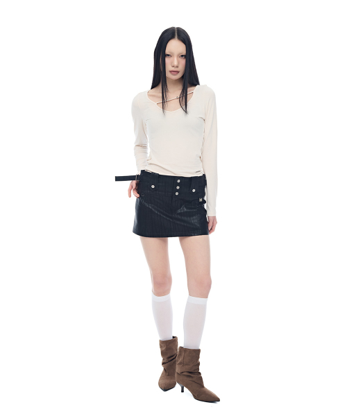 HALF DEVIL US(ハーフデビルアス)の「レザーストラップミニスカート_メタリックシルバー(スカート・レディース・その他・SMALL/MEDIUM)」の9枚目の写真