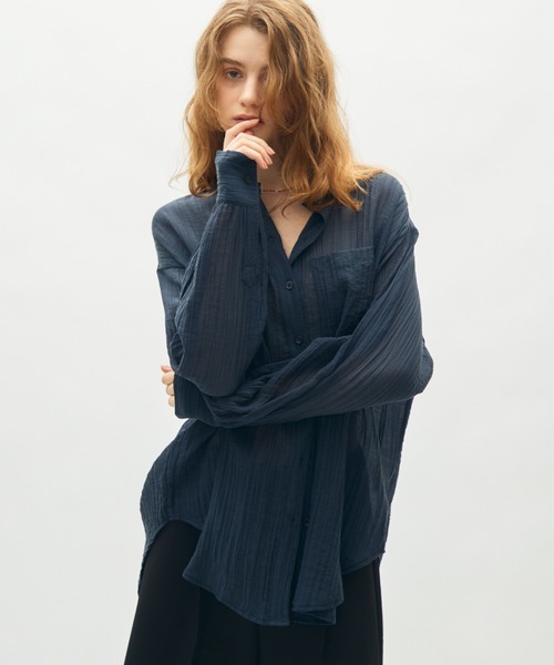 full/fill.(フルフィル)の「washer sheer over shirt / ワッシャーシアーオーバーシャツ(シャツ/ブラウス・レディース・チャコールグレー/ベージュ/ブラウン・FREE)」の4枚目の写真