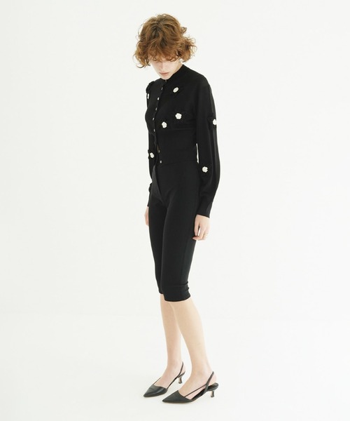 CLANE(クラネ)の「FLOWER MOTIF KNIT CARDIGAN(カーディガン/ボレロ・レディース・ブラック/イエロー/ブラウン・2/1)」の6枚目の写真