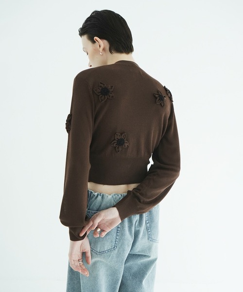 CLANE(クラネ)の「FLOWER MOTIF KNIT CARDIGAN(カーディガン/ボレロ・レディース・ブラック/イエロー/ブラウン・2/1)」の14枚目の写真