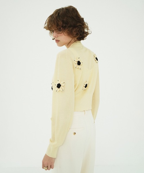 CLANE(クラネ)の「FLOWER MOTIF KNIT CARDIGAN(カーディガン/ボレロ・レディース・ブラック/イエロー/ブラウン・2/1)」の21枚目の写真