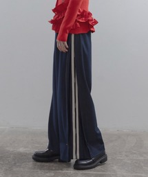 サイドラインタックパンツ
