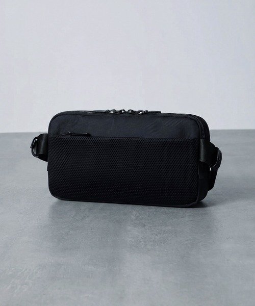 COMME CA MEN(コムサメン)の「【COMME CA MEN】オブリック ボディバッグ 7132(ボディバッグ/ウエストポーチ・メンズ・ブラック/ネイビー・FREE)」の4枚目の写真