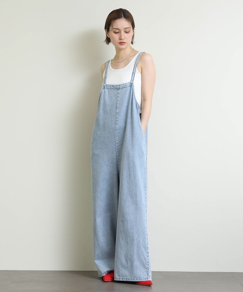 Gready Brilliant(グレディブリリアン)の「デニムワイドサロペ(ワンピース・レディース・ライトインディゴブルー/インディゴブルー・FREE)」の2枚目の写真