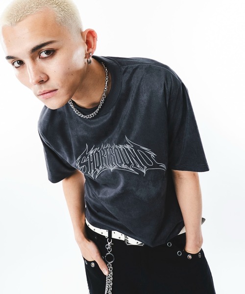 SHORT ROUND(ショートラウンド)の「SHORT ROUND/【26年春夏新作】フェイクスウェードグラフィックT(Tシャツ/カットソー・メンズ・ピンク/スミクロ・LARGE/MEDIUM)」の3枚目の写真