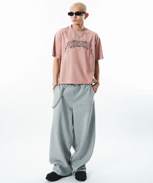 SHORT ROUND(ショートラウンド)の「SHORT ROUND/【26年春夏新作】フェイクスウェードグラフィックT(Tシャツ/カットソー・メンズ・ピンク/スミクロ・LARGE/MEDIUM)」の20枚目の写真