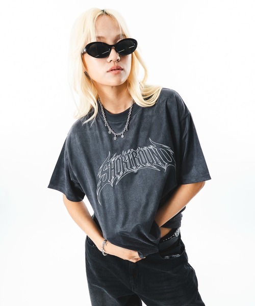 SHORT ROUND(ショートラウンド)の「SHORT ROUND/【26年春夏新作】フェイクスウェードグラフィックT(Tシャツ/カットソー・メンズ・ピンク/スミクロ・LARGE/MEDIUM)」の15枚目の写真