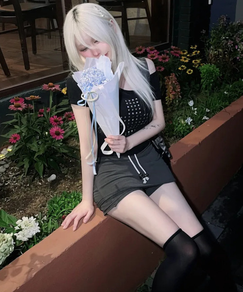 KIJIKO(キジコ)の「ke704. Damage Mini Skirt Pants Charcoal(スカート・レディース・チャコール・FREE/MEDIUM/SMALL)」の3枚目の写真